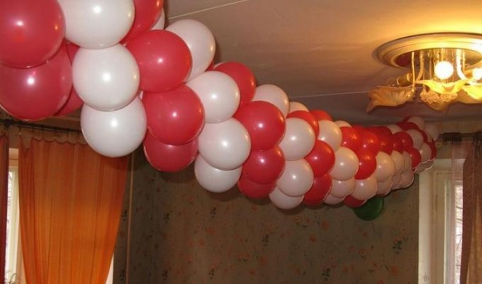 Как сделать гирлянду из воздушных шаров (9 фотографий)