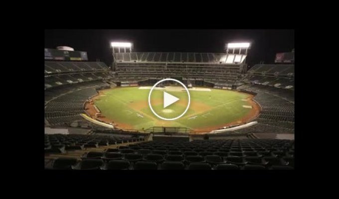 Ускоренная съемка на бейсбольном стадионе (time lapse)