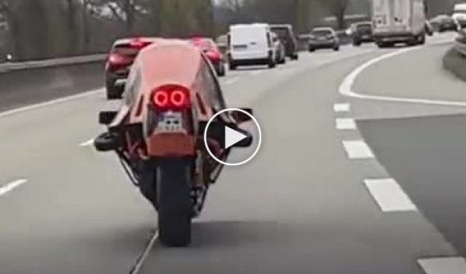 Чудо-техники, которое ездит по дорогам