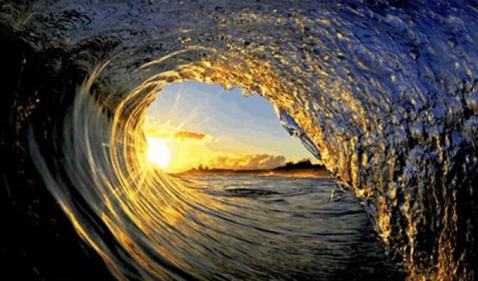 Summer is coming very soon! Sea, waves, beauty (11 Photos)