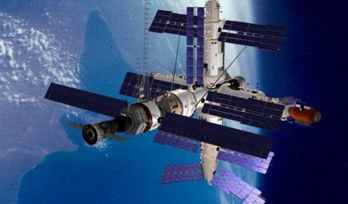 Орбитальная станция «Мир», 24 года назад была выведена на орбиту (9 фото)