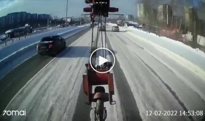 Мощный «подкат» к автомобилистке из Екатеринбурга
