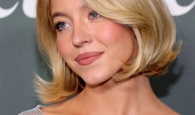 "Голое платье" Сидни Суини, в котором видно все - и даже больше (7 фото + видео)