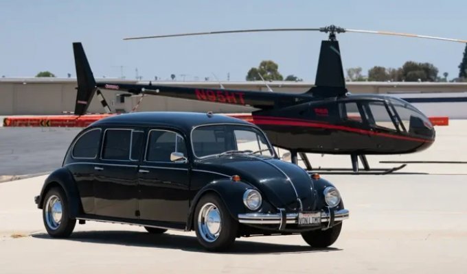 Уникальный лимузин VW Beetle по прозвищу Rollswagen пустят с молотка (29 фото)