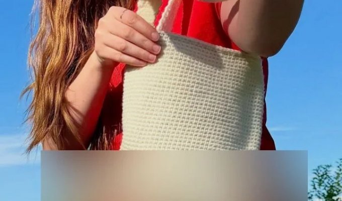 An exclusive, trendy, and highly stylish designer bag (4 photos)