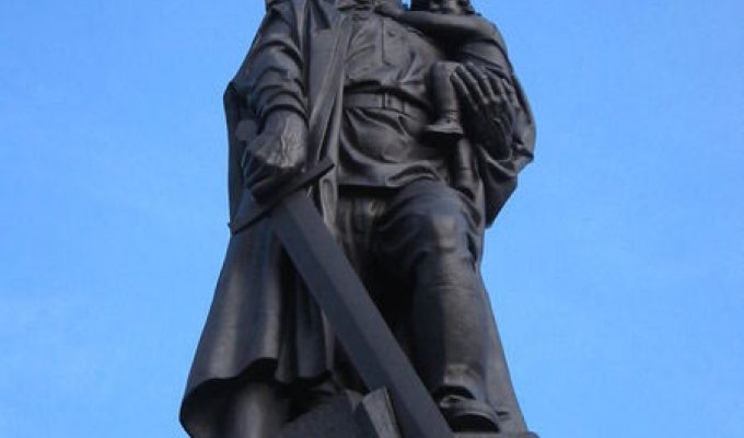 Монументы советским воинам-освободителям (52 фото)