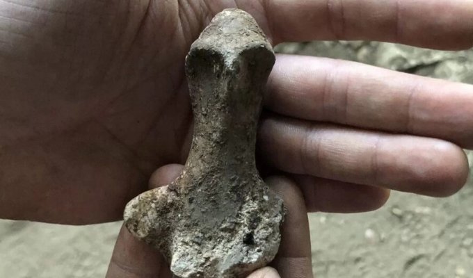 В Италии обнаружена глиняная фигурка возрастом 7000 лет (4 фото)