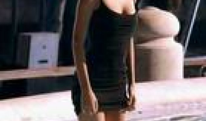 Адриана Лима в черном платье (7 фото)