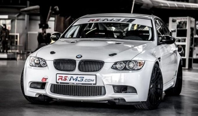 BMW M3 с серьезным тюнингом от RS Racing (16 фото)