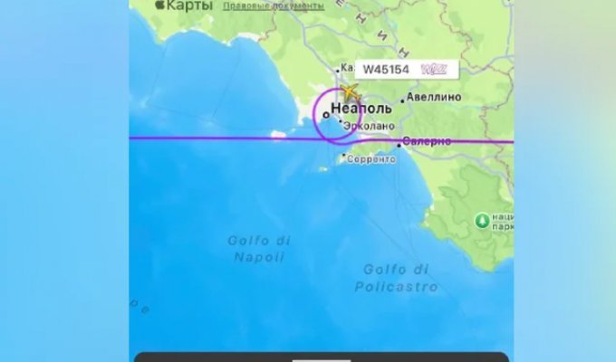Как выглядят тысячи салютов с самолета (1 фото + видео)