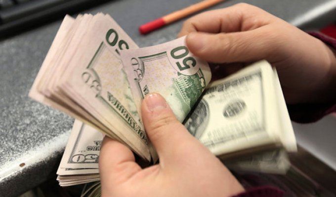 Как распознать фальшивые доллары