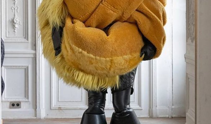 New from the world of high fashion - large soft boots (photo + video)