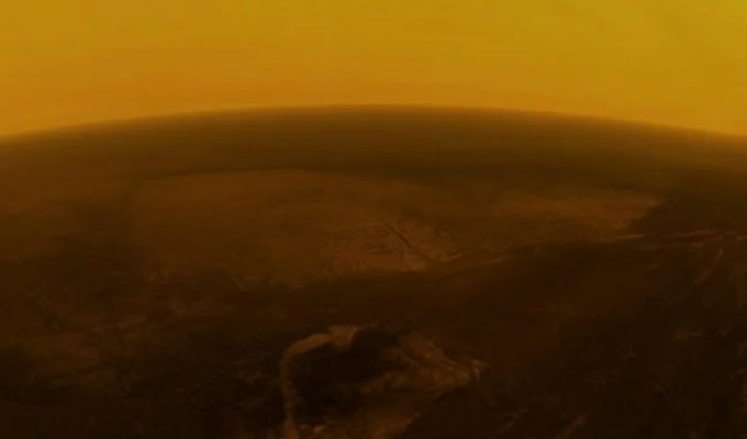 25 километров над Титаном: посадка, которой не ждали (3 фото)