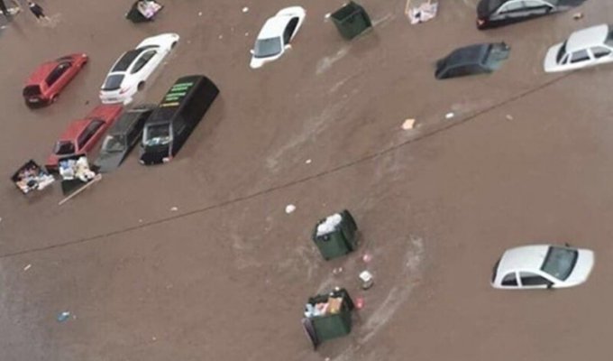 Потоп в Ростове-на-Дону (7 фото + 1 видео)