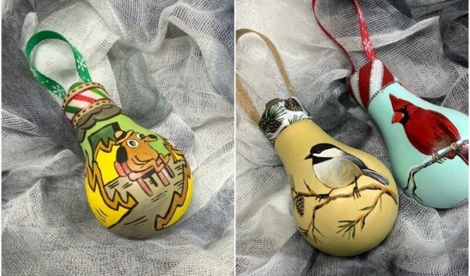 A man makes Christmas decorations from burnt out light bulbs (35 photos)