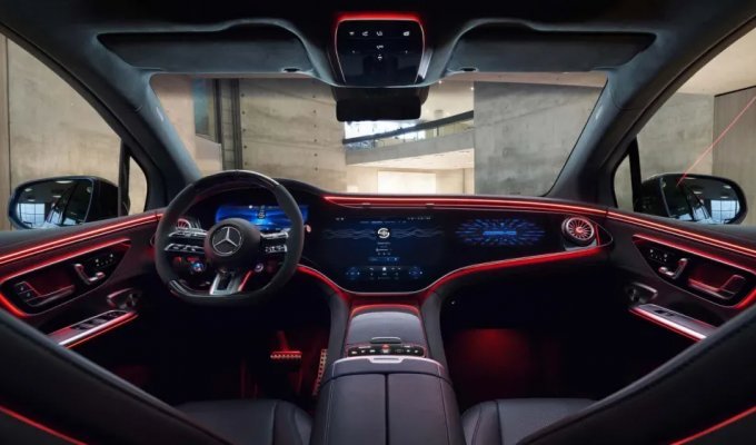 Mercedes-Benz представив нову автомобільну медіасистему з відеоіграми та фільмами (8 фото)