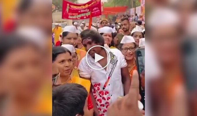 Парень, которого называют «индийским Джастином Бибером»