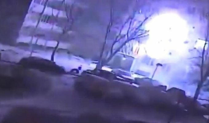 Взрыв газа в квартире жилого дома в Твери попал на видео (3 фото + 1 видео)