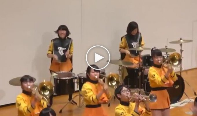 These girls from Japan turned a marching performance into a real show