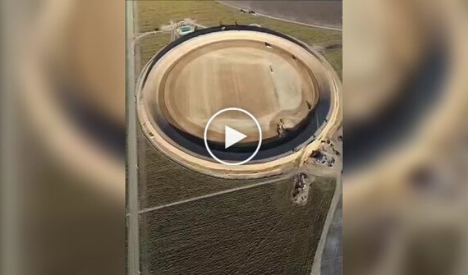 В Бразилии построили огромный водоем, напоминающий настоящее море