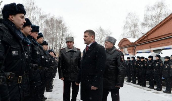В Москве появился батальон «туристической полиции» (4 фото)