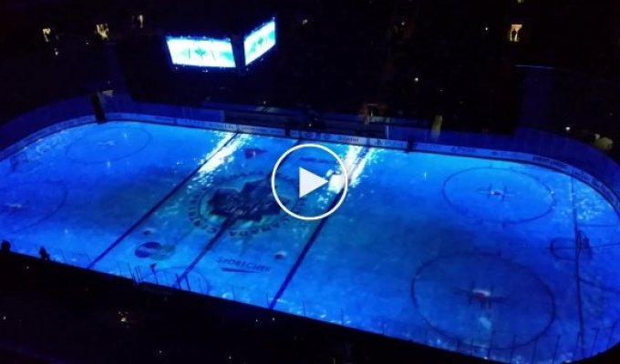 Потрясающее световое шоу перед хоккейным матчем