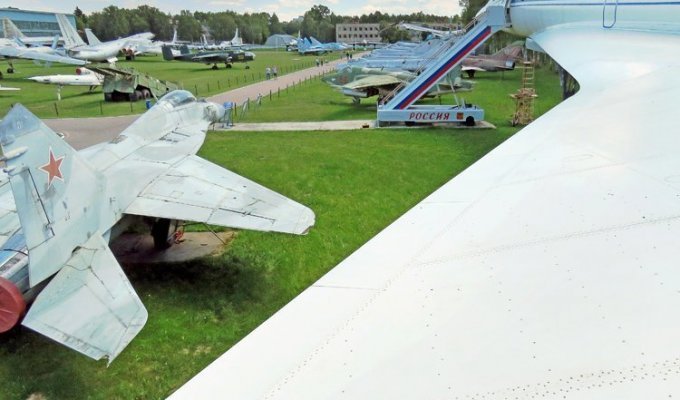 Монино. Центральный музей ВВС и его обитатели (63 фото + 1 видео)