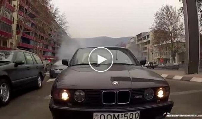 Псих на BMW M5