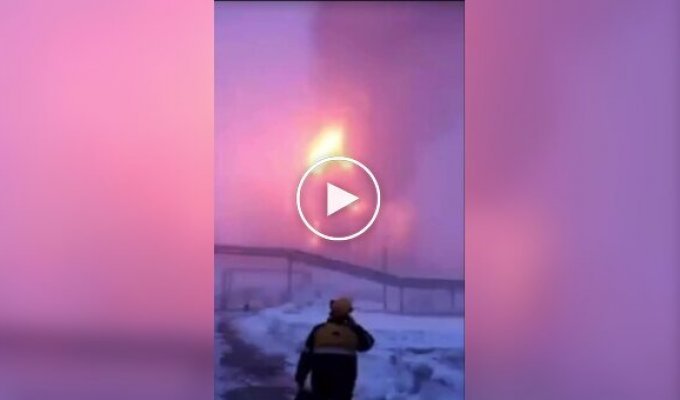 НПЗ горит в Самарской области РФ после атаки БПЛА