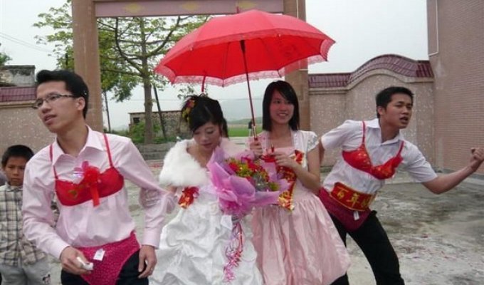 Веселая китайская свадьба (6 фото)