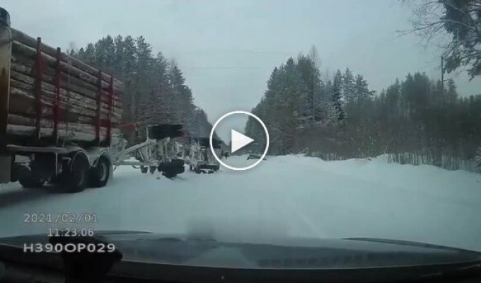Skidding of a loaded timber truck
