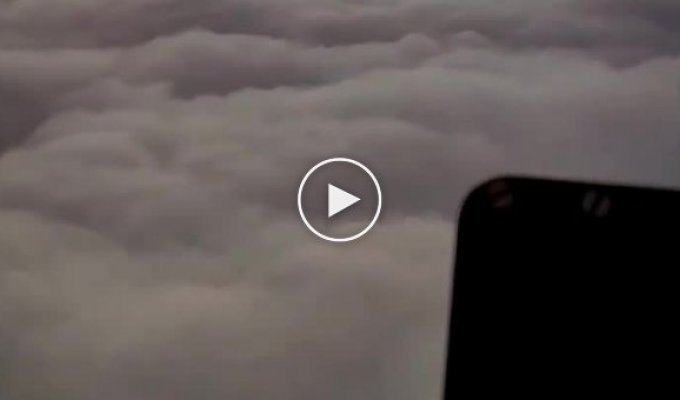 Потрясающее украинское небо на видео от пилота 831 бригады тактической авиации