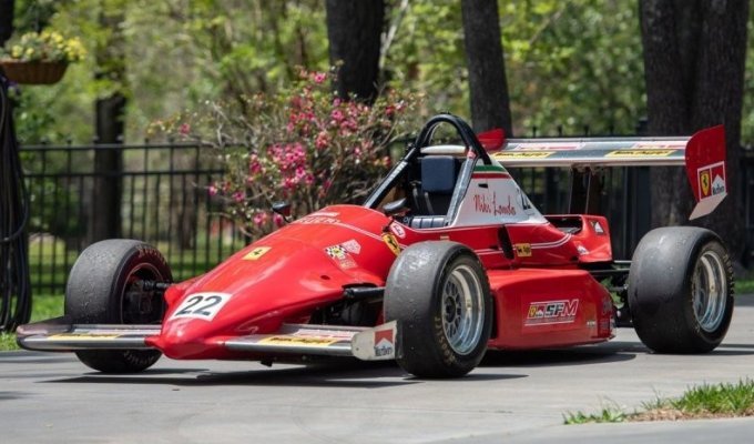 Продается гоночный автомобиль Mazda Formula 13B с роторным двигателем (17 фото + 1 видео)
