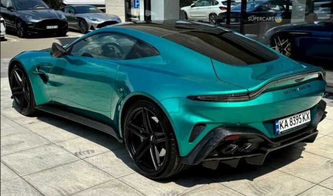 A new Aston Martin Vantage sports car was spotted in Ukraine (3 photos)