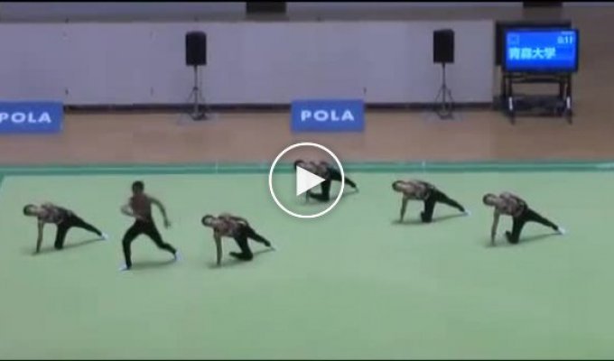 Японская синхронная гимнастика