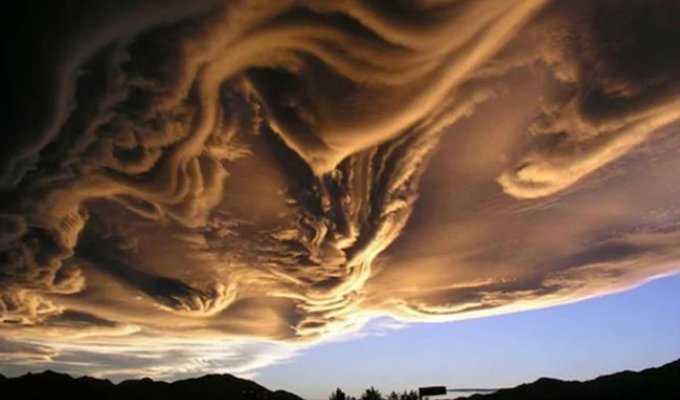 Asperatus: The World's Most Terrifying Clouds (20 Photos)