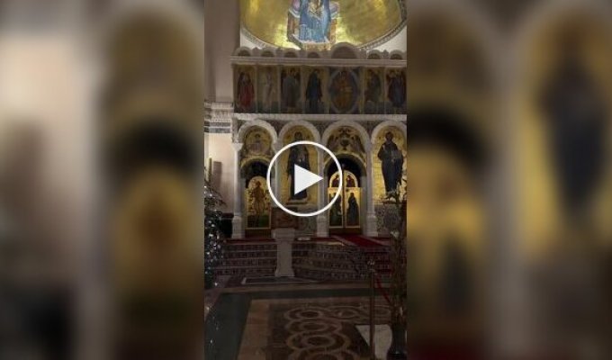 Робот-пылесос вышел на службу в церковь