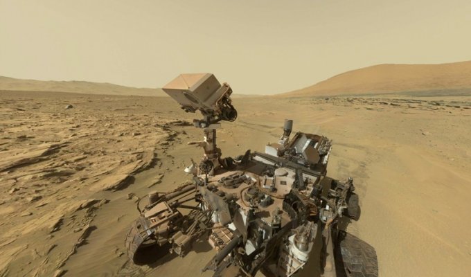Как марсоход Curiosity фотографирует сам себя? (3 фото + 1 видео)
