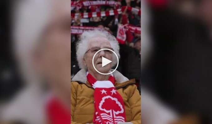 Nottingham fans sang for a 92-year-old fan