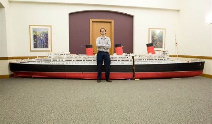 Уэйн Каси делает модели кораблей из зубочисток (17 фото)