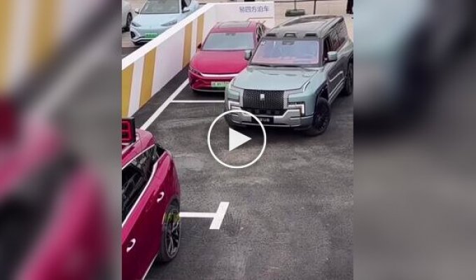 Новый способ паркинга у китайских автомобилей