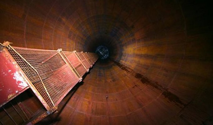 Заброшенный адронный коллайдер (13 фото)