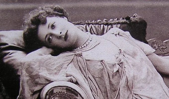 Прекрасна Кароліна Отеро: як колишня повія звела з розуму Європу (12 фото)