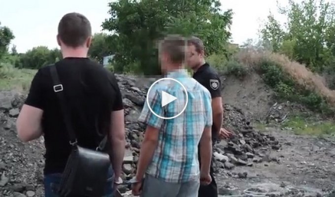 В Одесской области несовершеннолетнюю девушку изнасиловали и забили лопатой