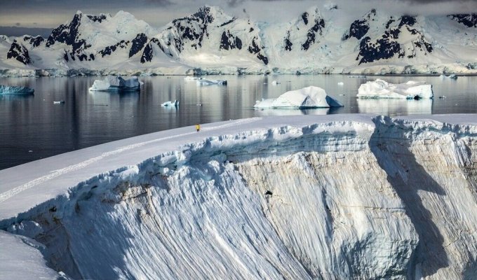 Удивительная река Антарктиды: исчезает и появляется, как феникс (9 фото)