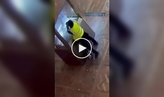 Новые кадры момента ограбления Лувра