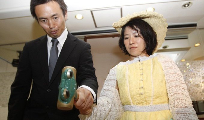Торжественный развод по-японски (10 фото)