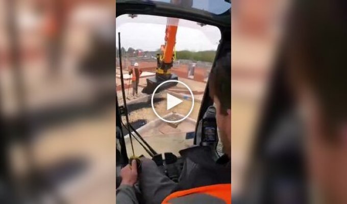 Машинист-ювелир: Филигранная работа многотонным ковшом