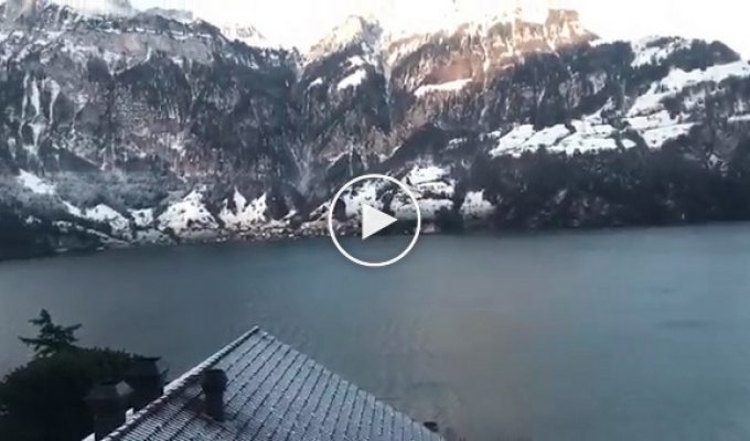 Потрясающий вид с балкона отеля в Швейцарии