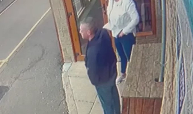 A year in prison for a "handbag trick": a couple in Scotland escaped from a restaurant without paying for lunch (4 photos + 1 video)